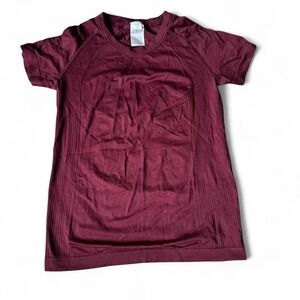 Maroon Old Navy Seamless Workout Tee